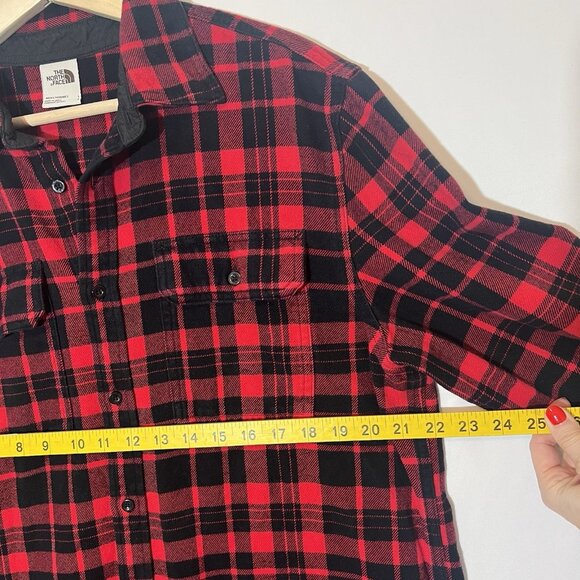 The North Face Men’s Red Plaid Flannel Shirt Size Large Buttons 100% Cotton - Picture 7 of 15